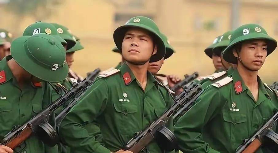 马科斯跑美国一趟，不见成效，越南和印尼释放信号，局势又变了