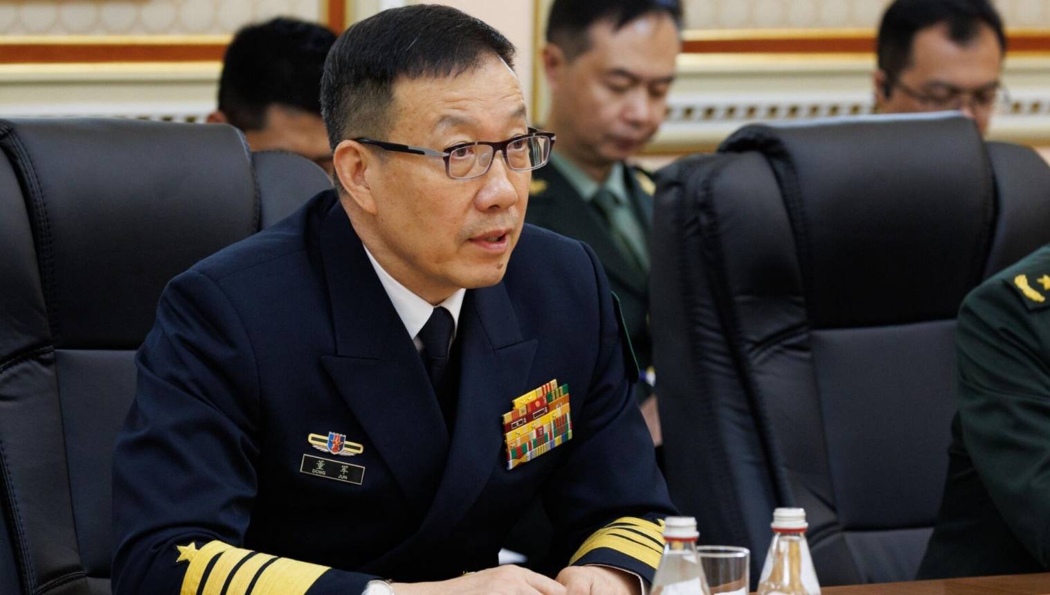 我防长发出统一强音，200万解放军箭在弦上，向“台独”甩出王炸