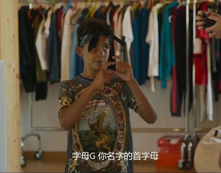 C罗乔治娜9年爱情长跑终成眷属，“鸽子蛋”大钻戒价值千万