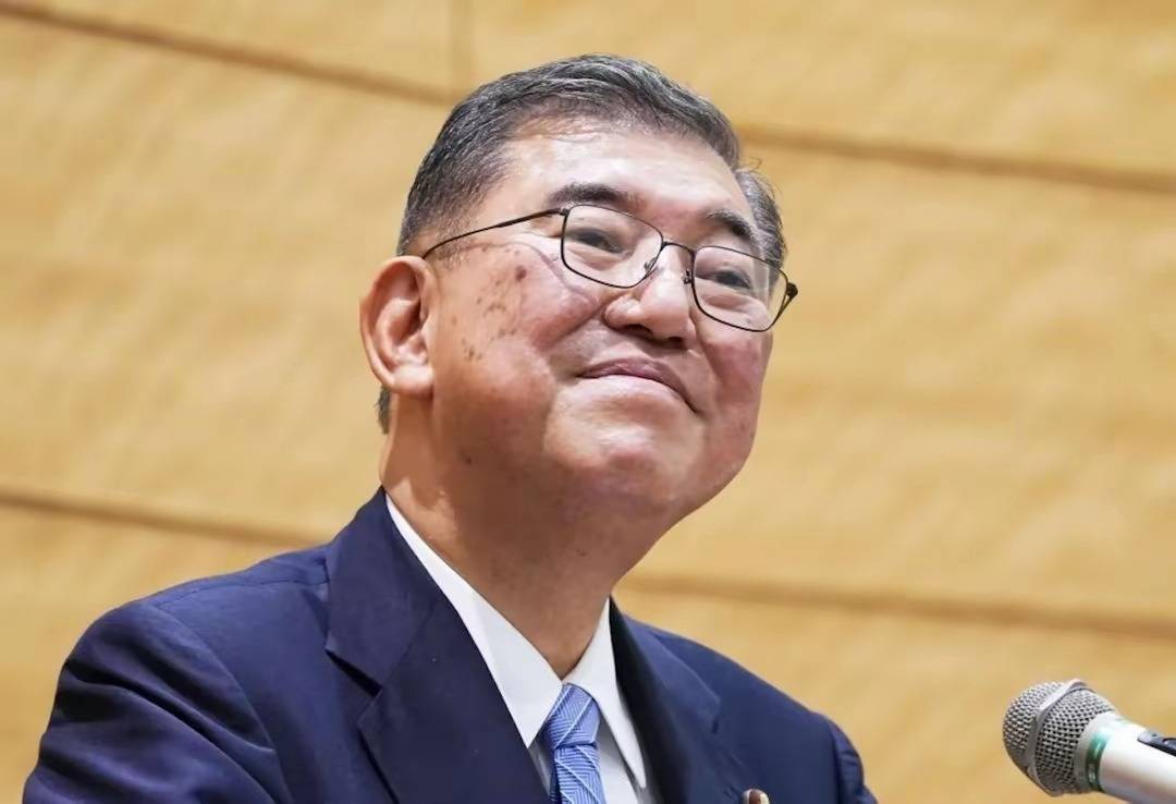 比美国还嚣张的，另有其人！台海局势告急，解放军直接全力出击
