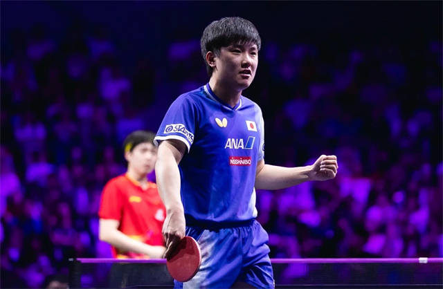 原创             乒超不怕引狼入室！张本妹妹讲四川话，打亲情牌：我想吃辣火锅！