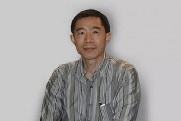 台积电向右，中芯国际向左