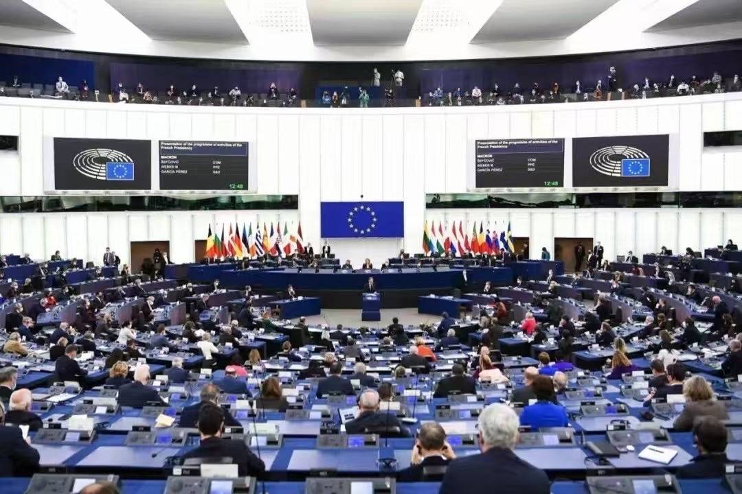 欧盟急眼了，援乌打了水漂，警告俄罗斯不赔钱就别想拿回本金，俄方骑虎难下！