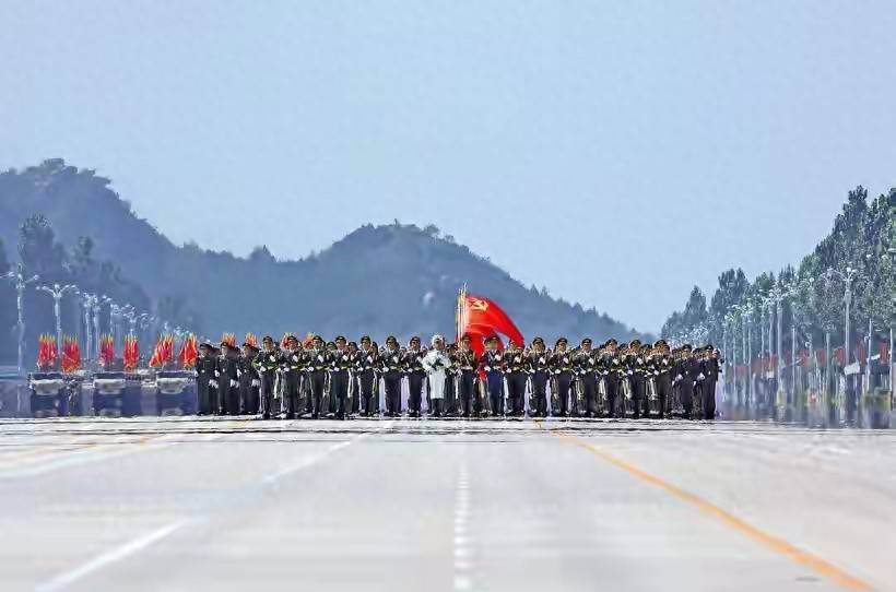 九三阅兵前夕，台湾方面公布出席阵容，国民党代表团将赴大陆访问九天