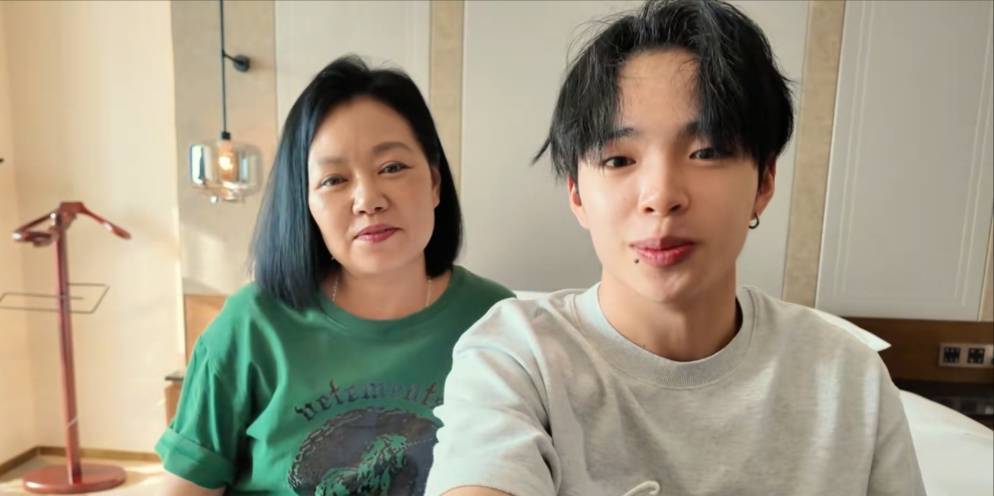 王中磊携儿子陪老婆回重庆老家岳父岳母罕露面，老家别墅典雅别致