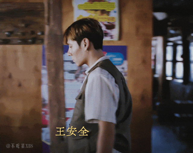 刚上映就票房第一，33岁蒋奇明终于演了男一号，郝蕾的话终于有人信了