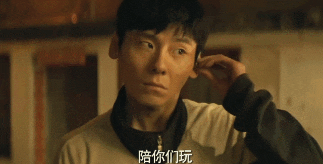 刚上映就票房第一，33岁蒋奇明终于演了男一号，郝蕾的话终于有人信了