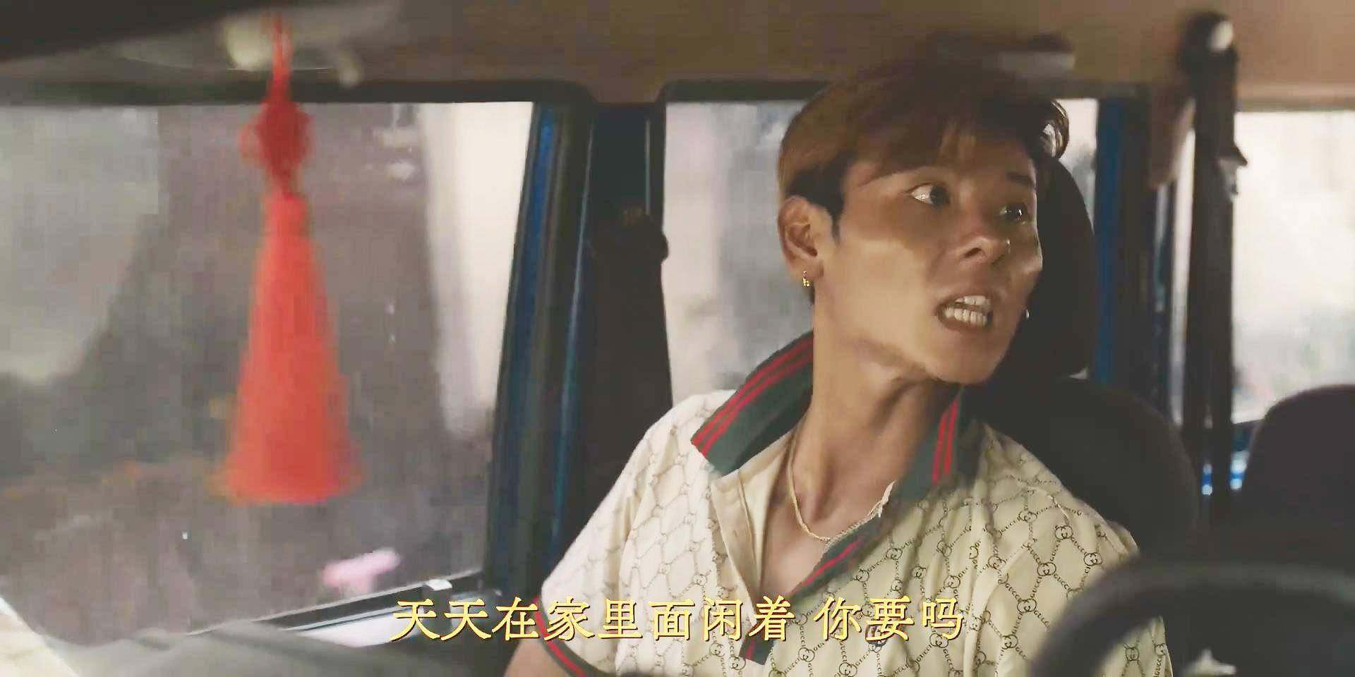 刚上映就票房第一，33岁蒋奇明终于演了男一号，郝蕾的话终于有人信了