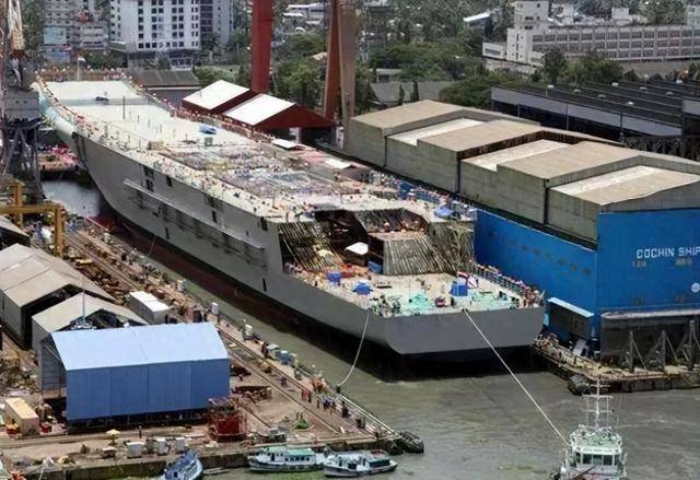 印度砸300亿造核航母+采购电磁弹射系统！中美两国谁会卖给莫迪？