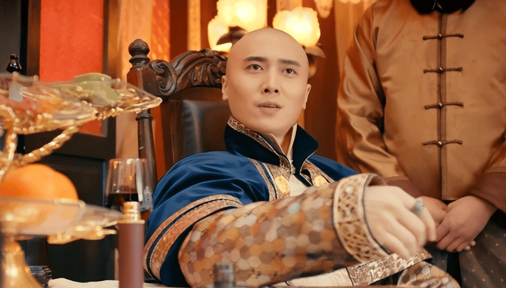 同是爱新觉罗氏,红带子和黄带子虽一字之差,但待遇却天差地别