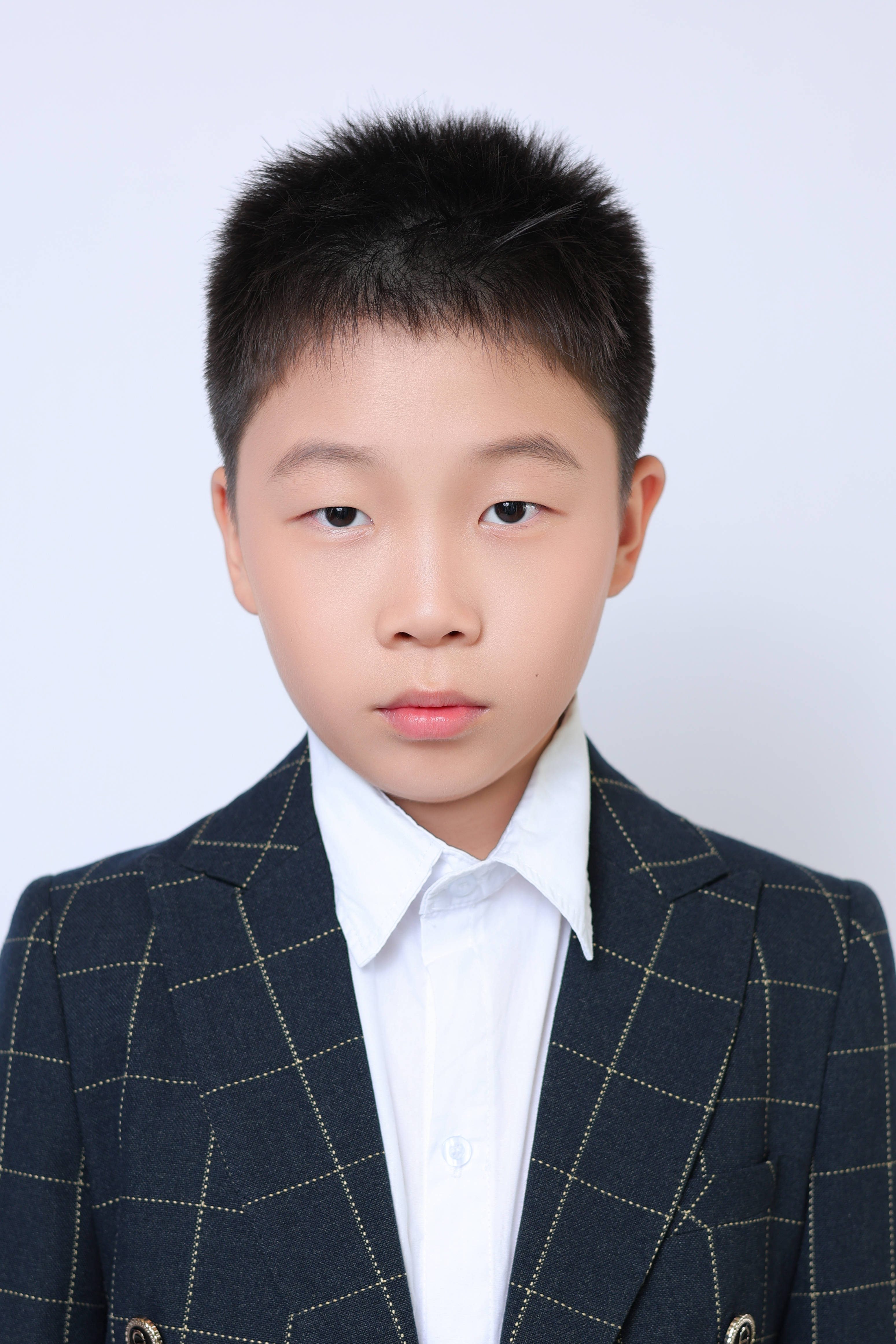 马术少年裴梓宇荣获2025中国马术协会青少年U系列赛“人气冠