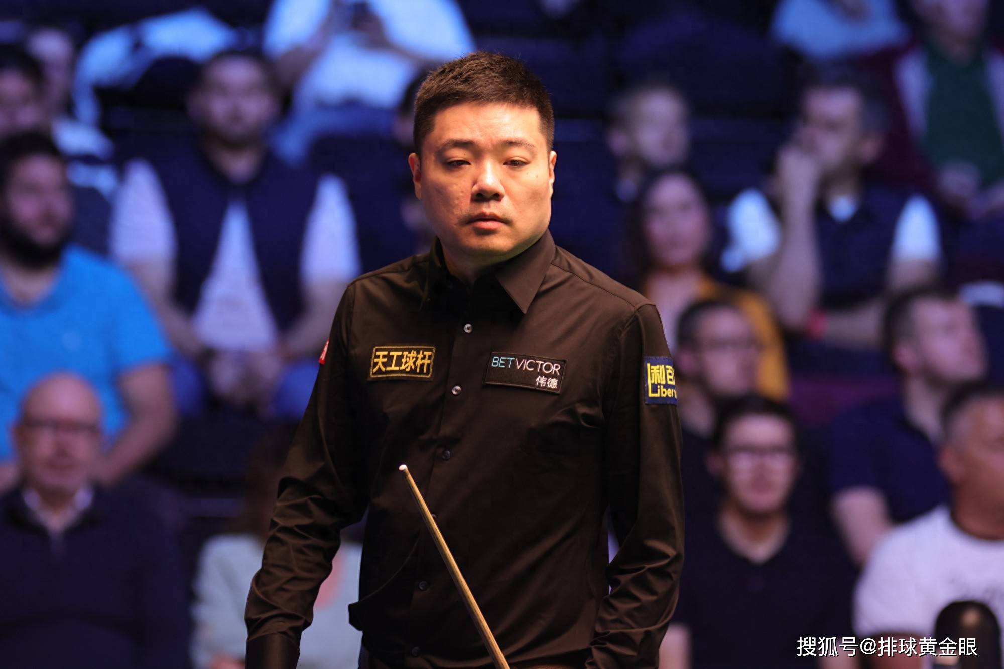 原创             丁俊晖冲击赛季首冠！赵心童5局126分进入瓶颈期，16强中国11进3