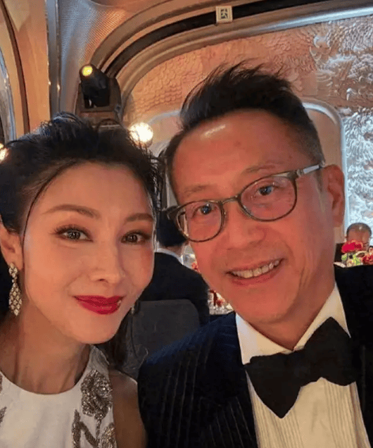考古|李嘉欣每月领200万生活费但是却不够花，豪门生活还是要靠自己？