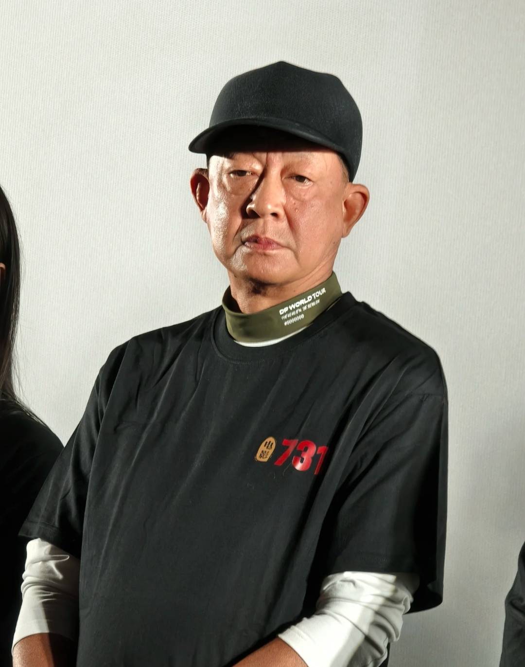 59岁王志文线下活动，发福挺大肚似70岁，皱纹满布被评心脏不太好