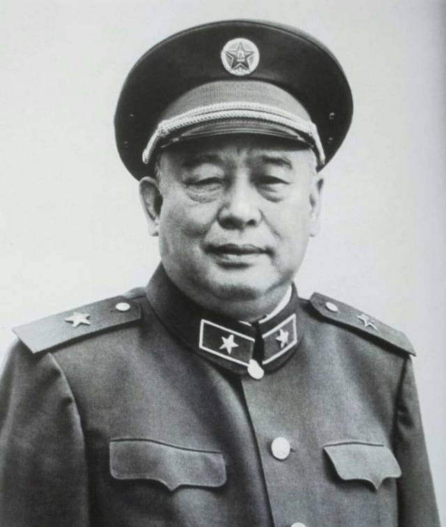 原创             唯一一位迎娶外国妻子的开国将军，两个儿子均未进入政军界