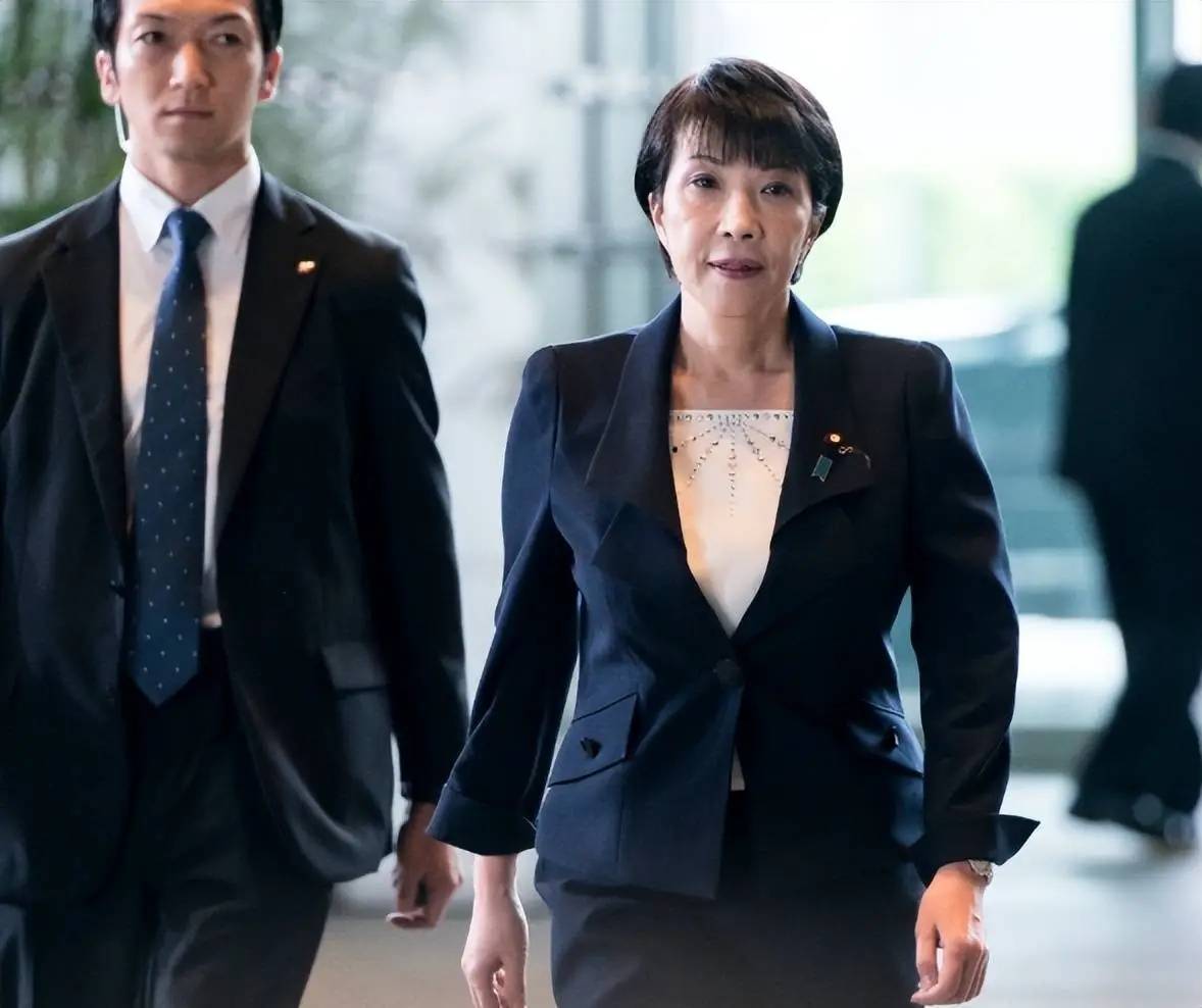 原创             日本闹笑话！高市早苗支持率暴跌，小泉翻车，林芳正意外上位