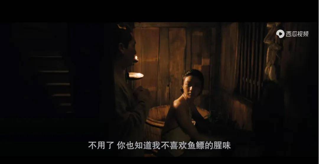 地铁里的“油腻”老板，花15亿逼疯打工人