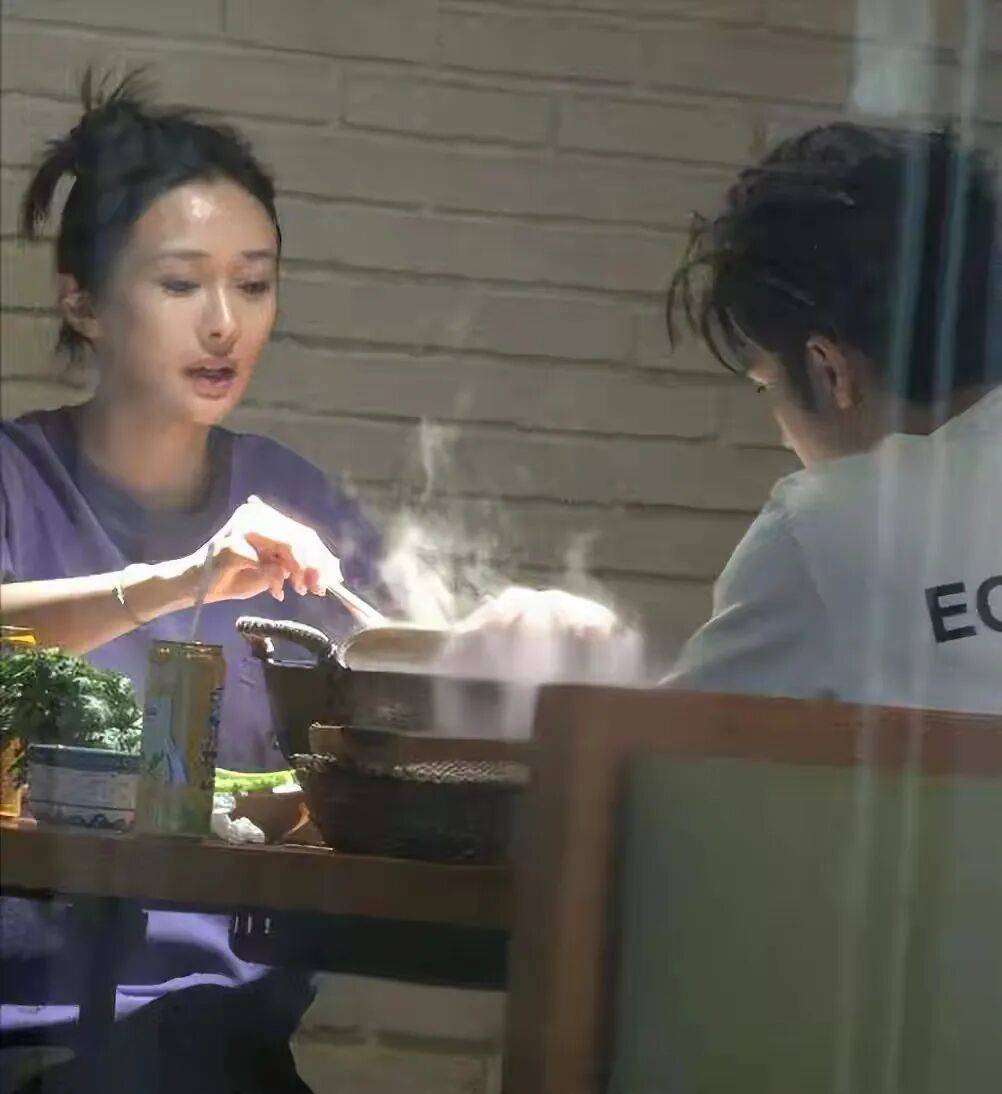 陈牧驰陈冰聚餐没分手！离婚与吴楚一争议没影响他们感情