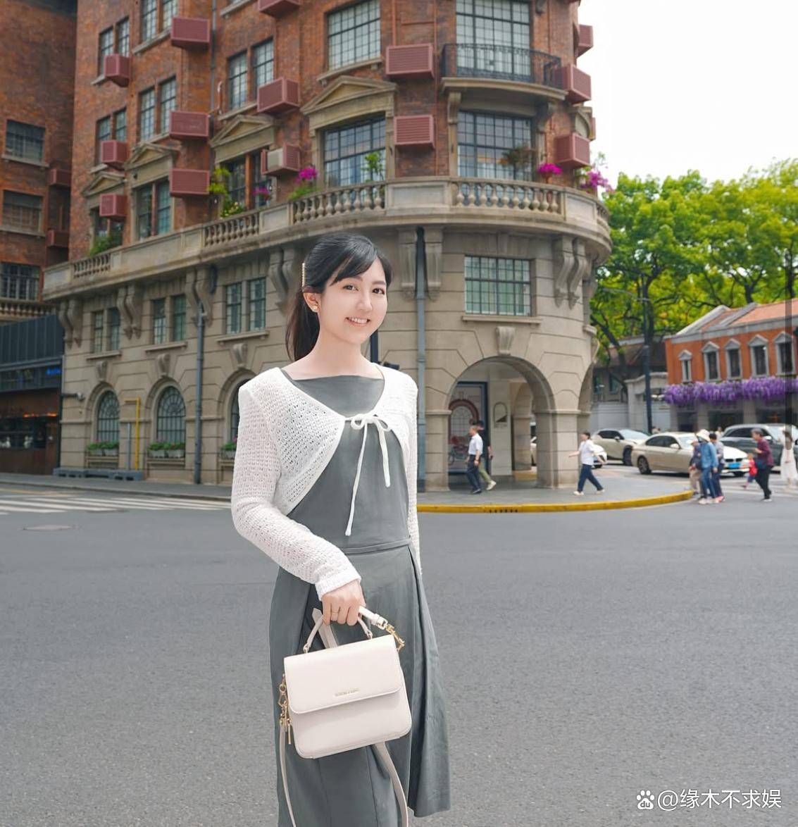 34岁歌手黄小玫去世，长得美还是学霸，上月露面无异样，死因曝光！