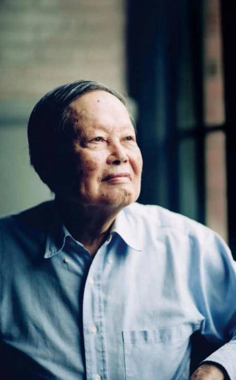 原创             杨振宁妻子翁帆自白：为了丈夫的身体，我16年来都是早睡早起