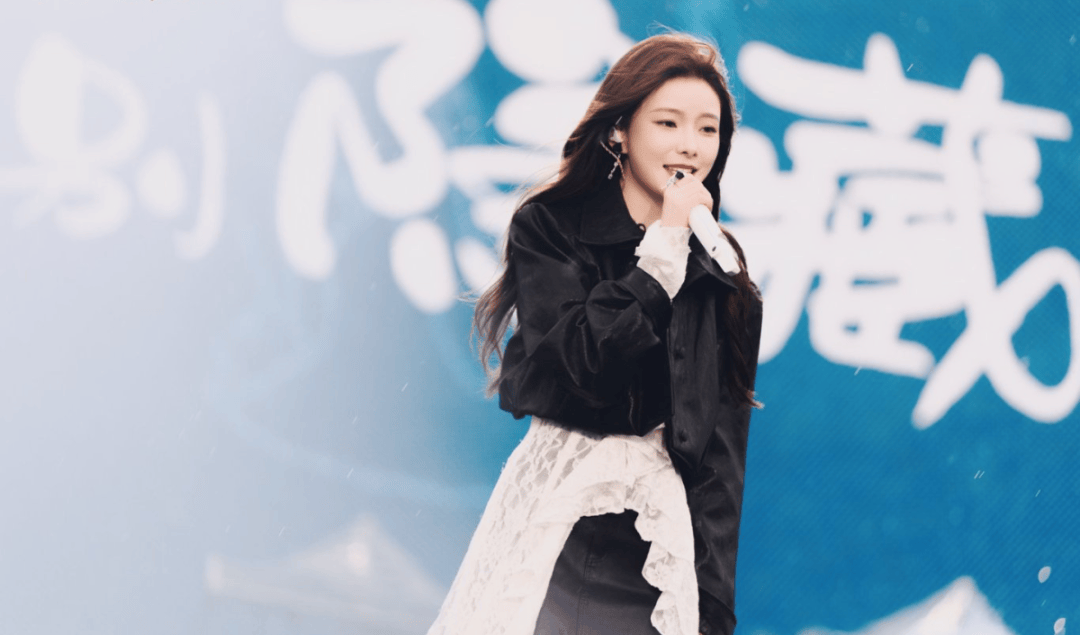 首日超燃！枣林湾的音符与雨丝 奏响音乐狂欢浪漫序章