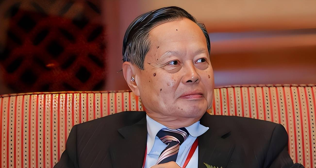 原创             杨振宁在物理学上究竟做出了怎样的贡献？用直白的话告诉你