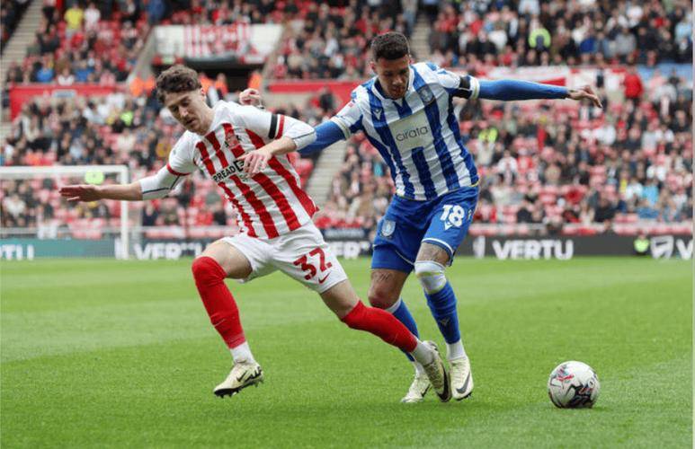 英格兰足球超级联赛英超中上游强强对话！切尔西主场争前四桑德兰客场能否掀翻蓝军？