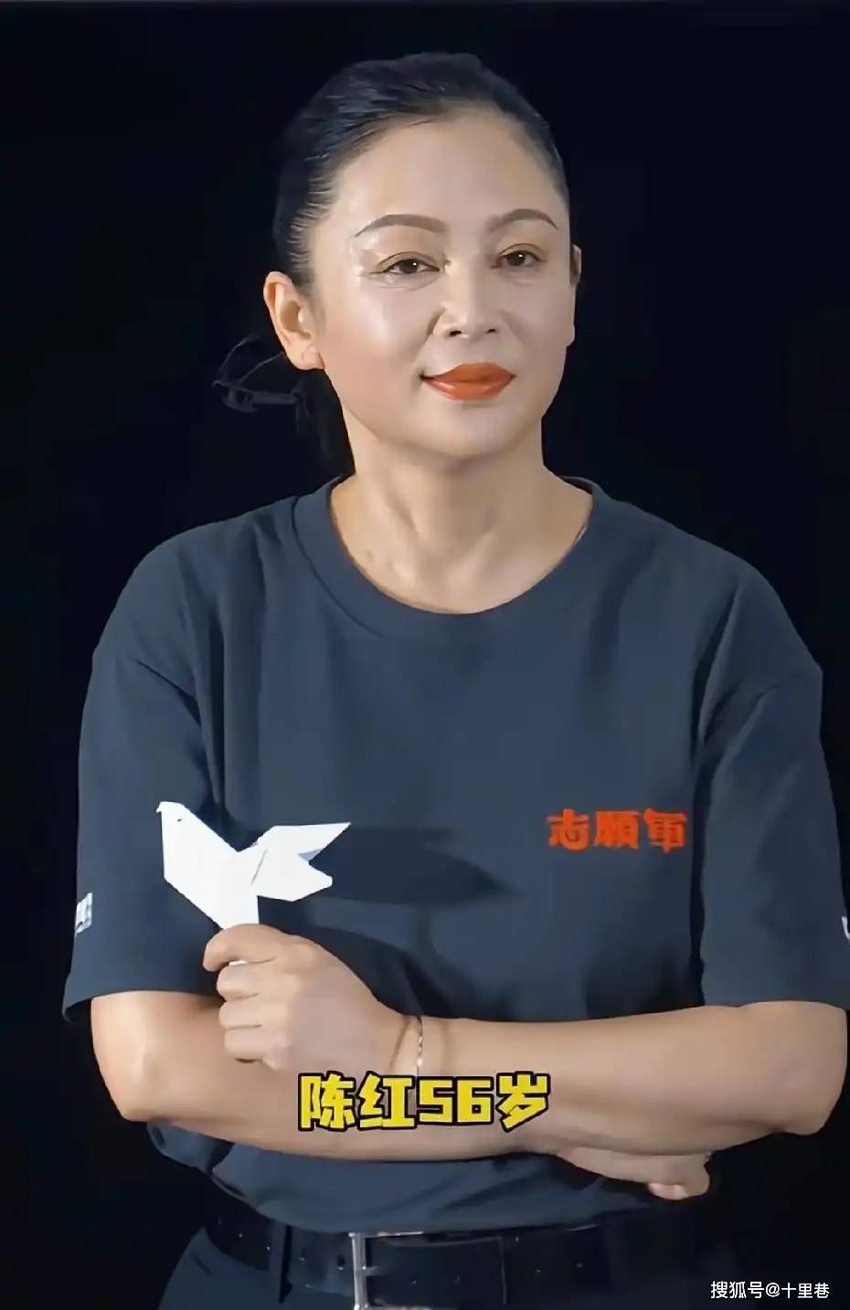 无滤镜后,唐嫣断崖式衰老,舒淇皱纹多,蒋欣和贾静雯像换了个人