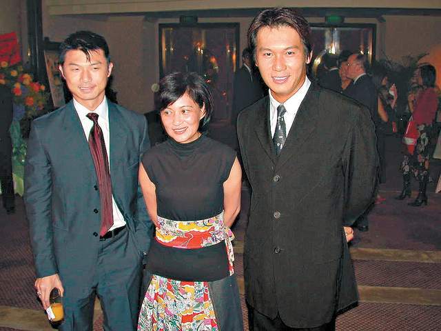 59岁港星“最帅展昭”甄志强去世,曝最后露面照,曾两度恋上富婆