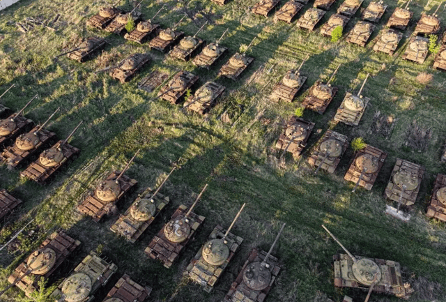 俄军坦克入不敷出？被曝库存快打光了，会从中国买退役的59式吗