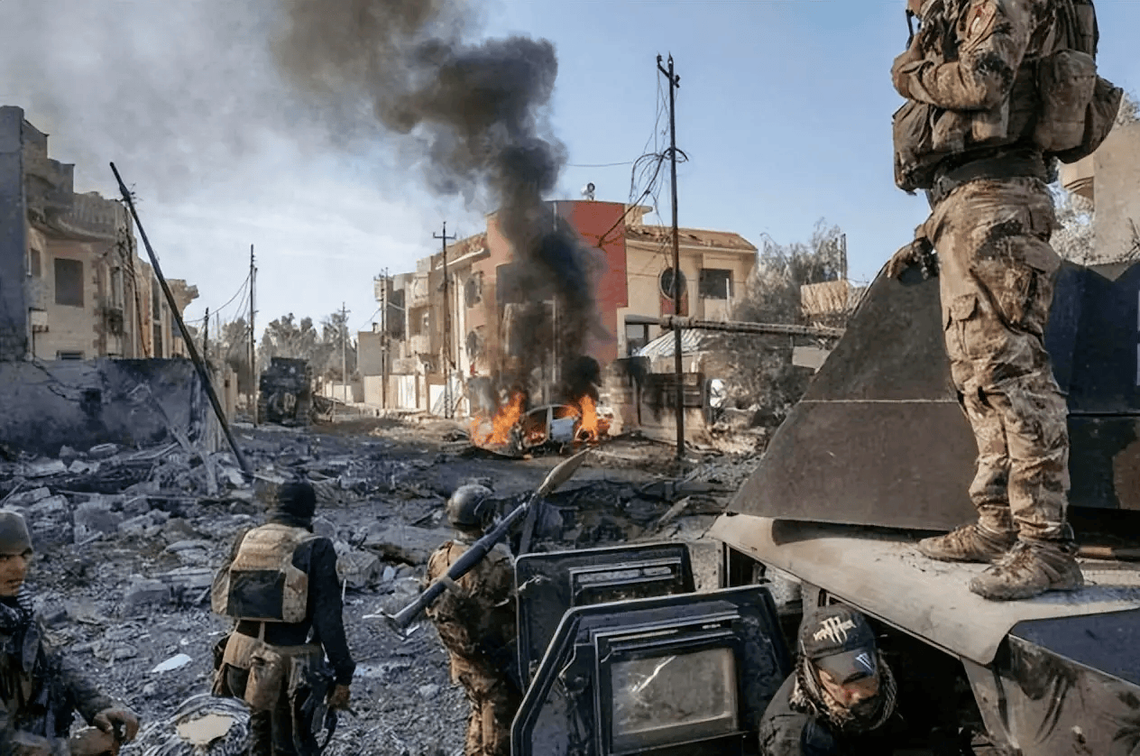 守城部队还剩万余人 200门火炮调好射击诸元：不做无谓牺牲直接架炮轰