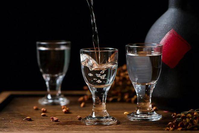 五粮液们的雷，彻底爆了！