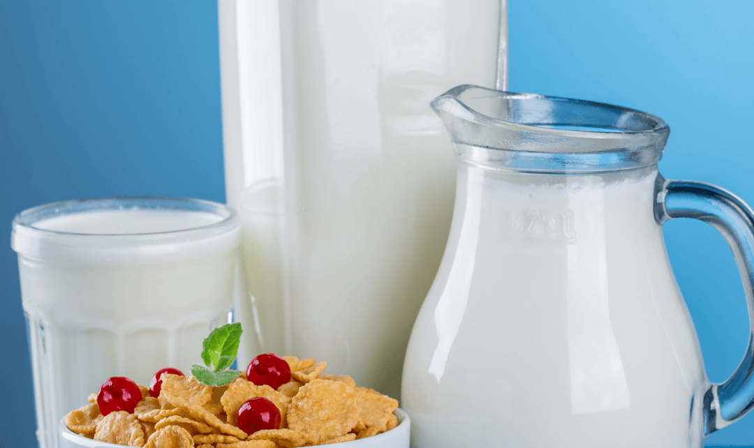 光明乳业第三季度由盈转亏，依靠出售亏损资产“回血”