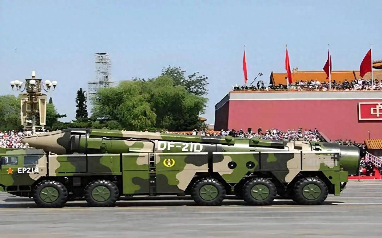 美国航母打击距离翻倍，中国东风系列反舰弹道导弹成了摆设？