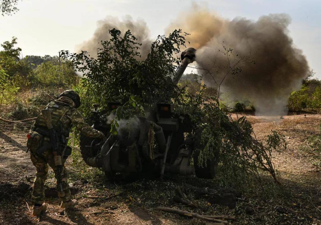 红军城越来越没有悬念了,满编不到2成,再不撤就要人地尽失