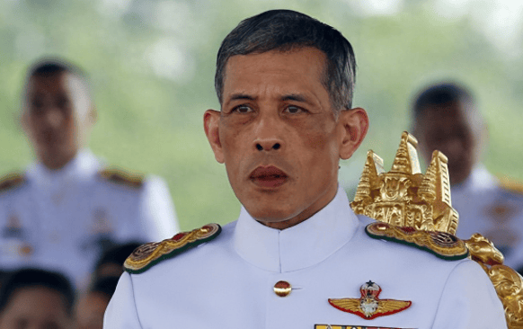 行程开始,泰国王抵达中国,中方高规格接待!下飞机前边境又传出枪声,洪玛奈下令出兵