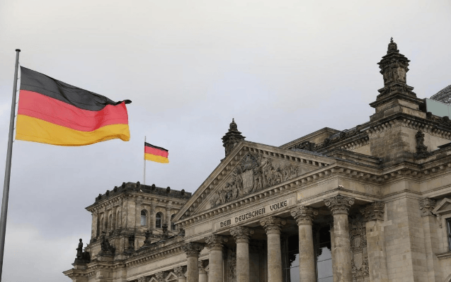 出人意料!德前外长称:若默克尔没有卸任,将能阻止俄乌冲突发生?民调显示德国人开始怀念默克尔