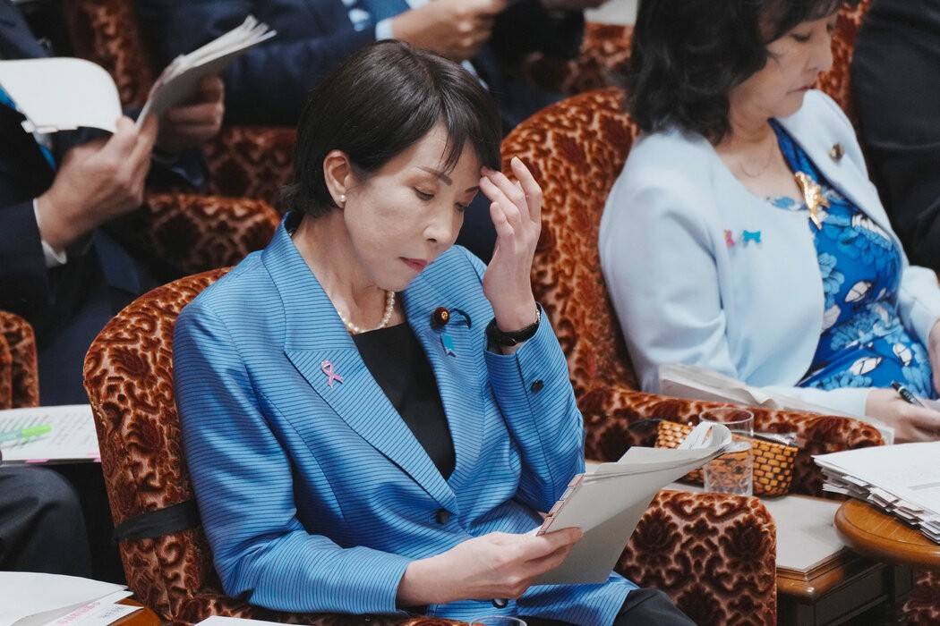 新仇旧恨一起算!解放军亲自下场,直击日方底线,高市早苗玩火必自焚!