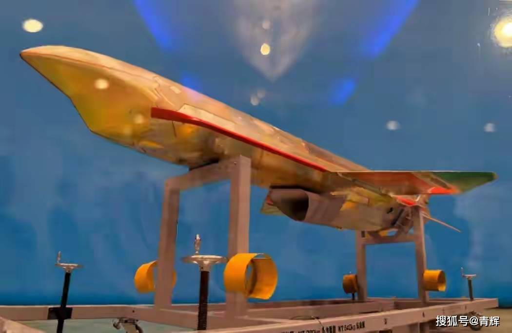 难怪高市敢挑衅台海!日本导弹宣传片中,用中国战舰当靶子