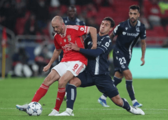 1-0！西甲劲旅虎西班牙足球甲级联赛口夺食+力压三冠王登顶