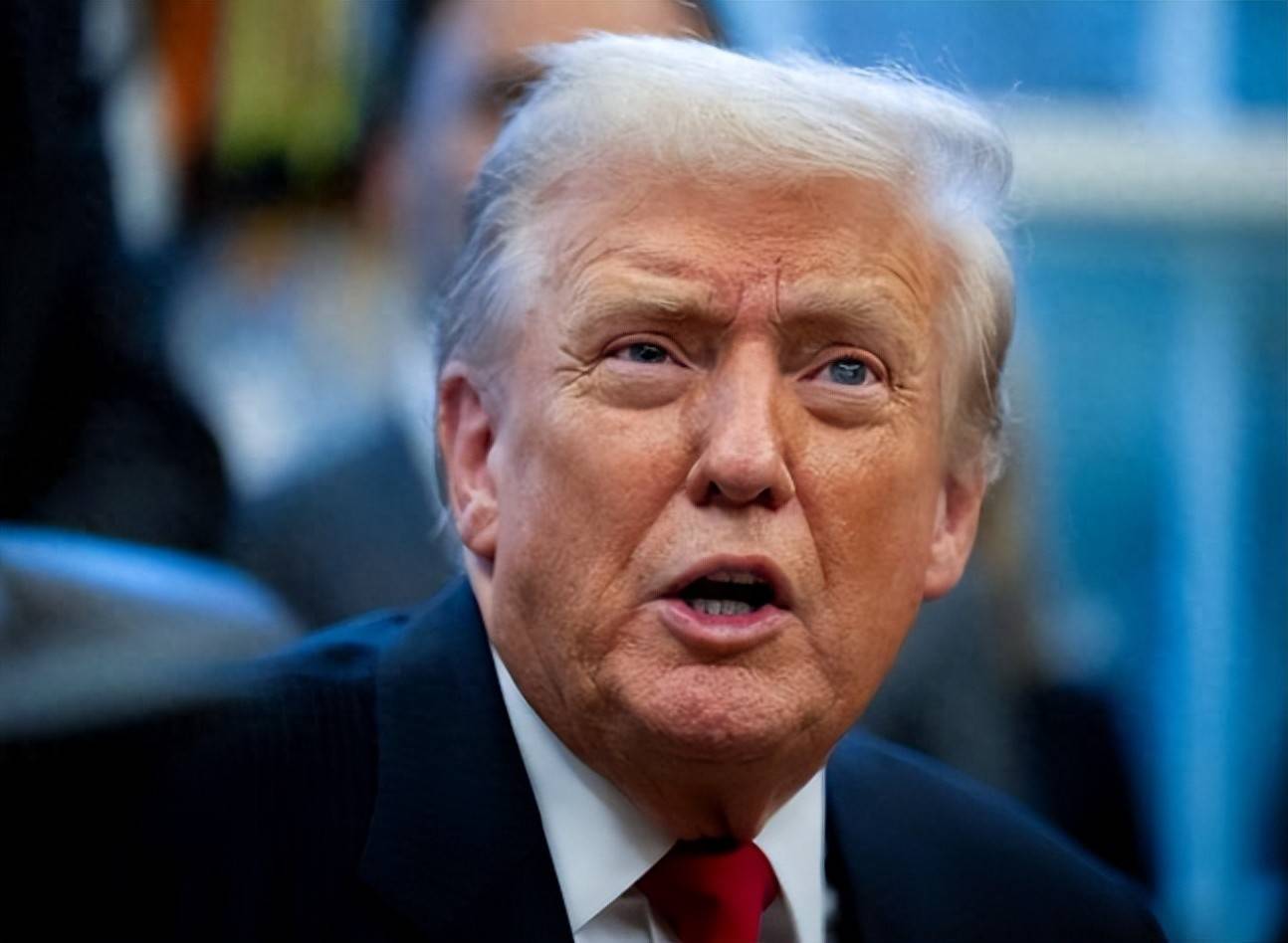 特朗普再谈中美关系,要以实力为基础行事,中国不敢与美发生冲突