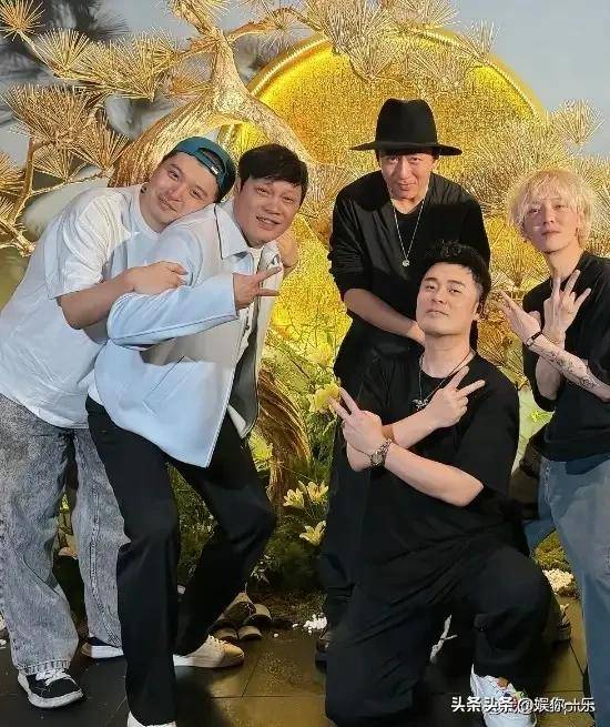 陈赫40岁生日补照：鹿晗高清露脸帅翻，五哈团同框引六季催更