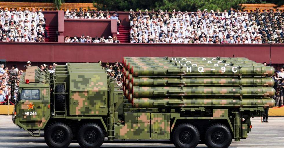 央视曝红旗-20开火惊艳画面，打得就是隐形目标，信号美国能看懂