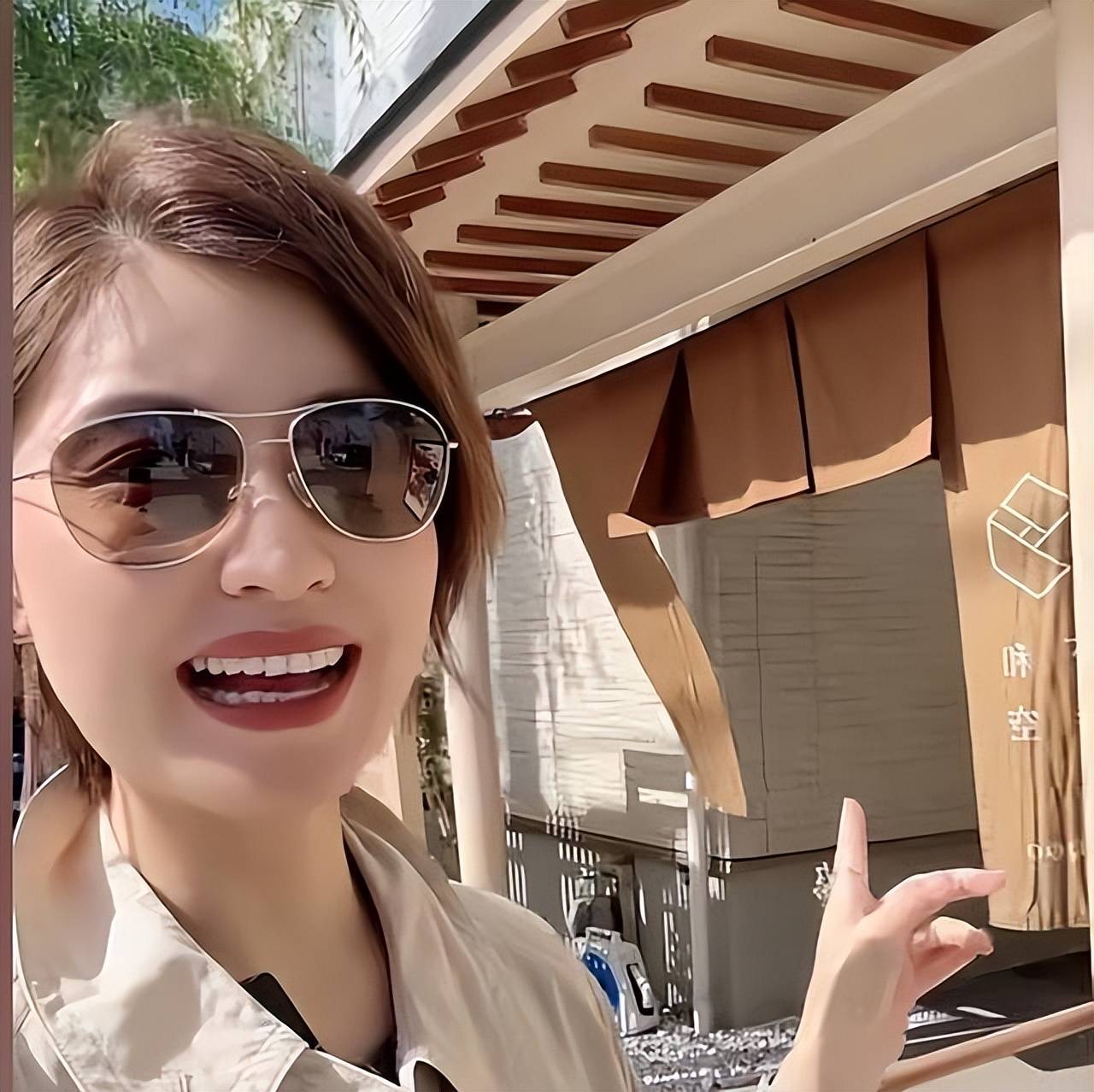 前央视美女主持人现状:带娃定居日本,已融入当地,大赞比国内好