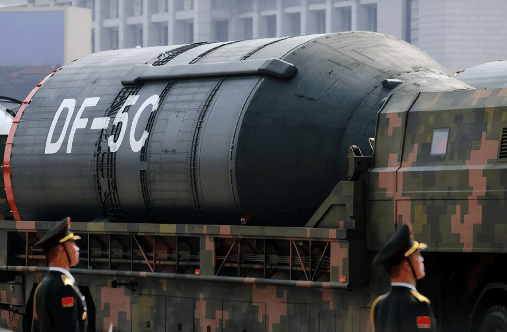 要把福建舰当目标？日本有点疯狂，高市早苗没想到，特朗普果断撤走导弹系统