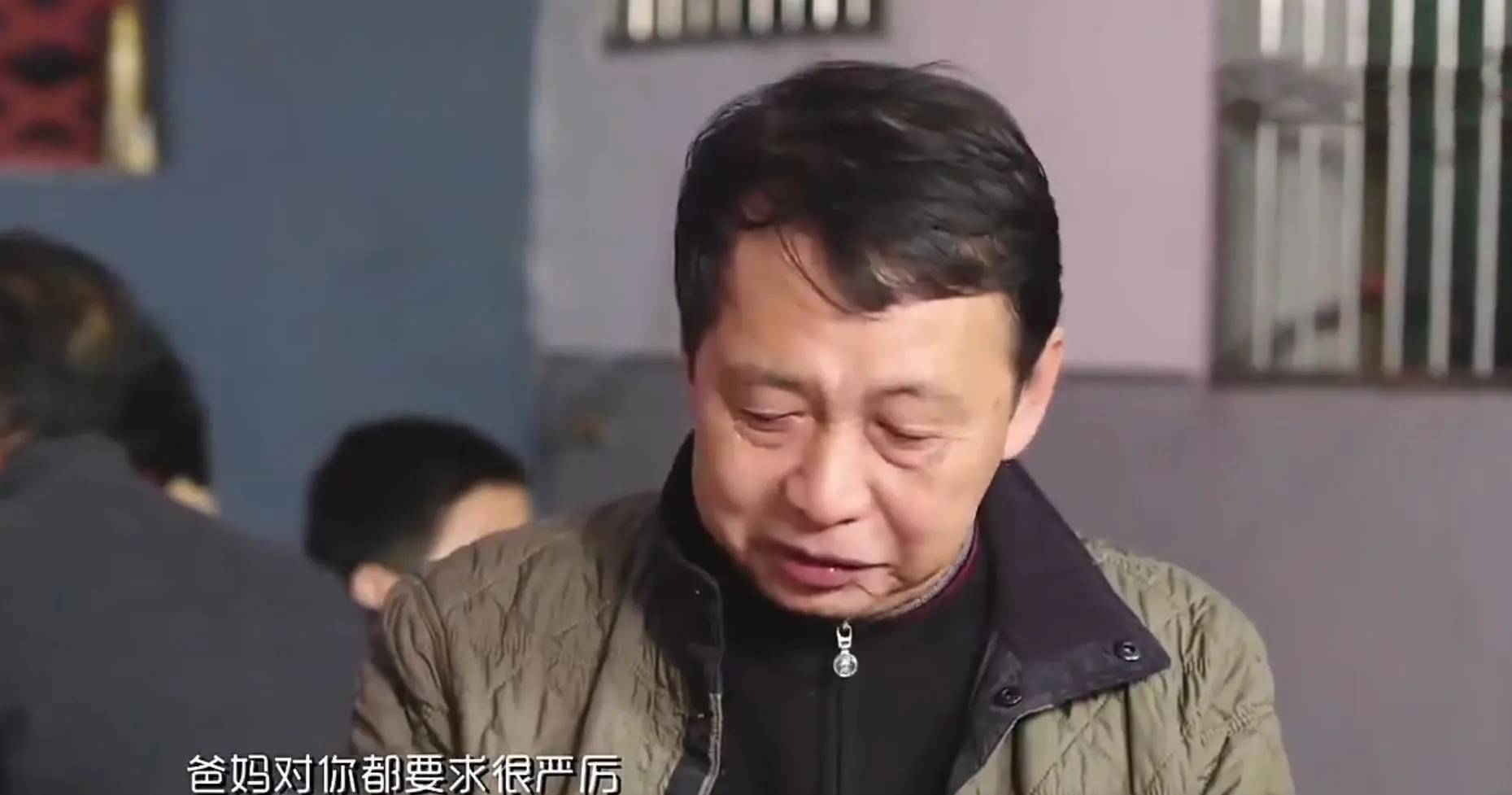 罗晋将在八宝山送别父亲，知情人爆料罗父在老家是领导，罗晋为孝停工一年