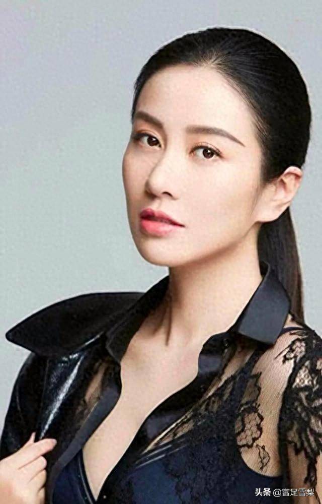 双峰垂到肚脐眼的叶璇，有谁能抵挡住这曼妙的身姿