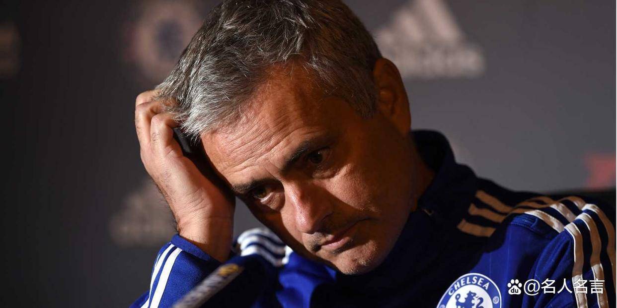 夺冠后下个赛英格兰足球超级联赛季就拉胯盘点英超历史10大卫冕魔咒曼联三度中招