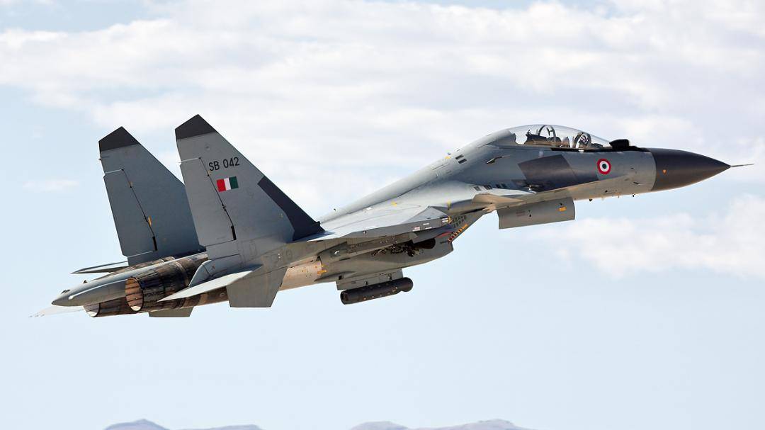 亚美尼亚放弃12亿美元订单！光辉战机坠毁，扯下印度最后的遮羞布，多年辛苦泡汤了