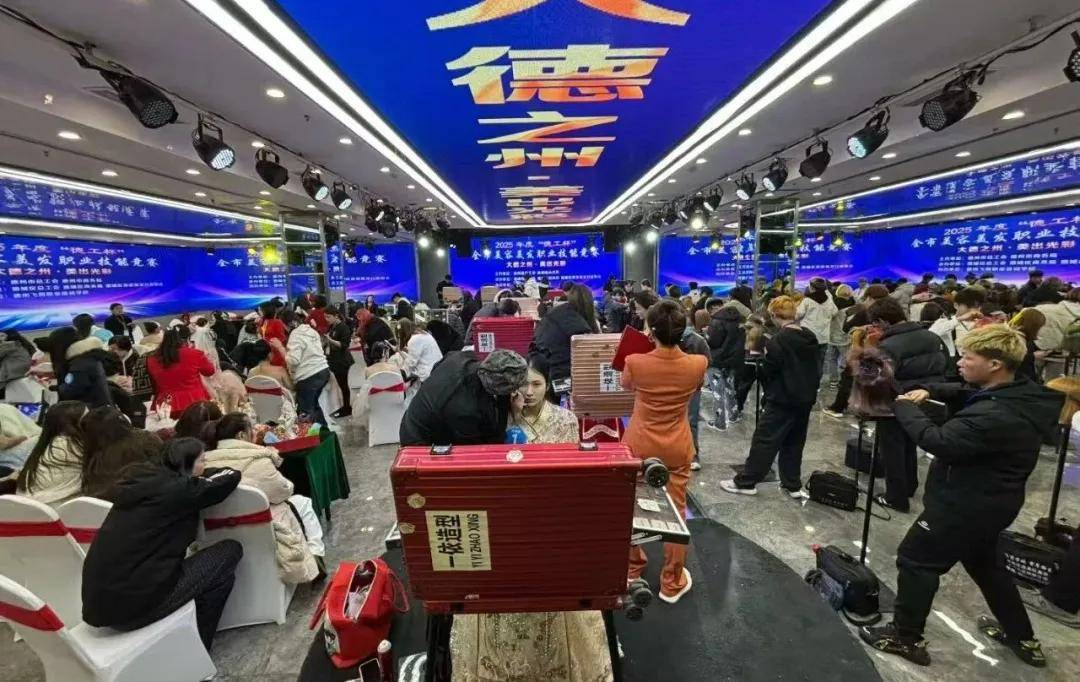 蓝天半岛体育,半岛体育官方网站,百家乐棋牌返水最高平台,官网